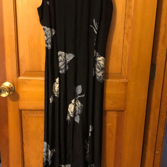 Karen Kane Maxi Dress - Picture 4 of 6